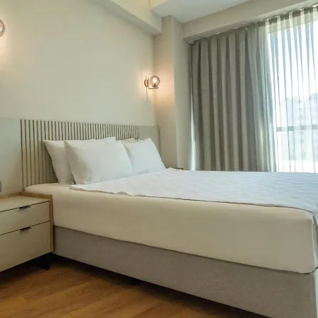 Otel Sirius Town And